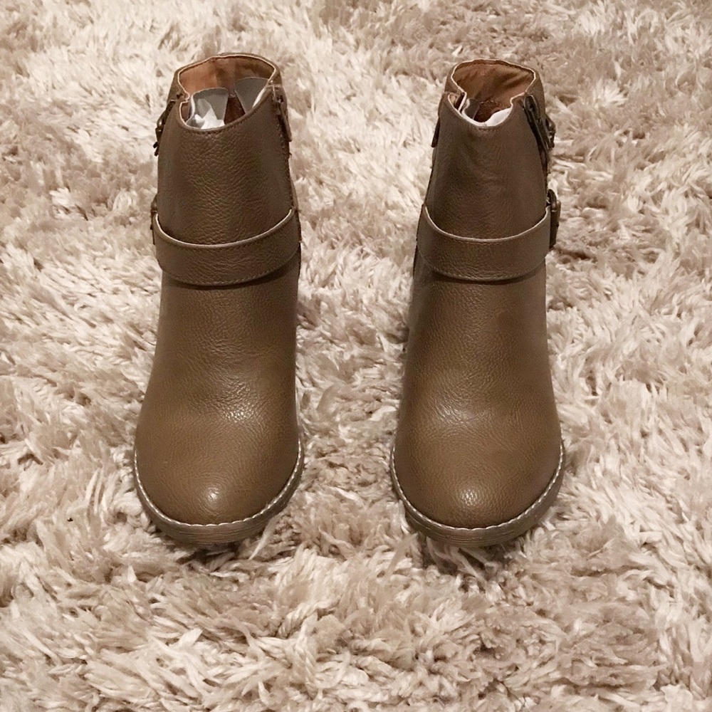 Brown Buckle Booties - Picture 4 of 5